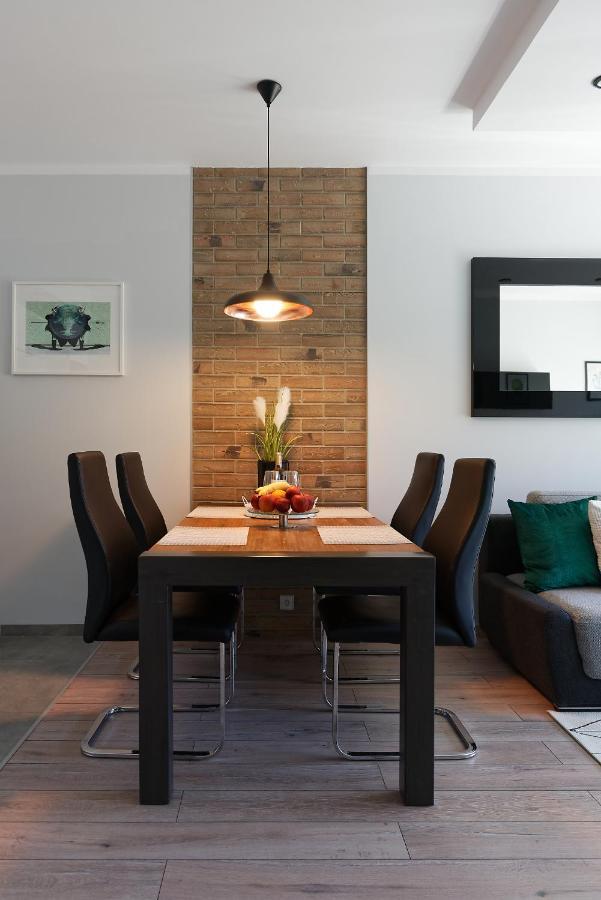 Art Apartament Parking By Impero Posen Exterior foto